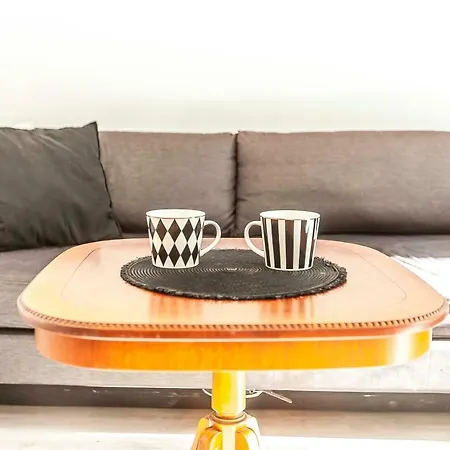 Pokoje Vintage Przy Aleji Niepodleglosci Δωμάτια σε οικογενειακή κατοικία *